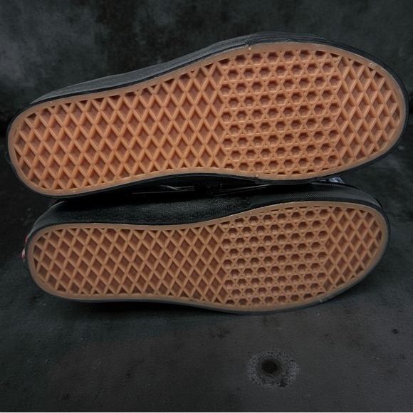 Disney x Vans SK8-Hi 100 Villains Sneakers Shoes Limited Edition M 6.5, W 8.0 - Picture 6 of 14